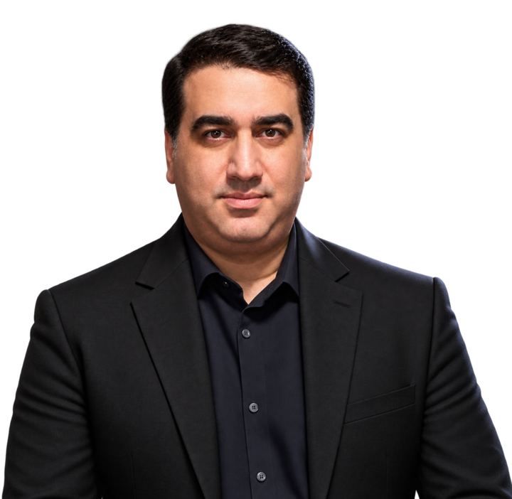 پرتره مجید شافعی شیراز، مدیر فرهنگی و فعال هنرهای نمایشی، رئیس اداره فرهنگ و ارشاد اسلامی شهرستان صومعه‌سرا در استان گیلان